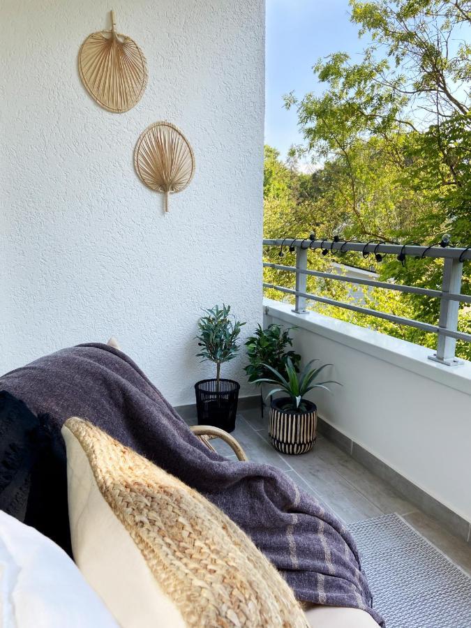 Seaside Rooms - Zentrales Design-Apartment Mit Balkon & Parkplatz - 2 Minuten Zum Strand Тимендорфер Странд Екстериор снимка