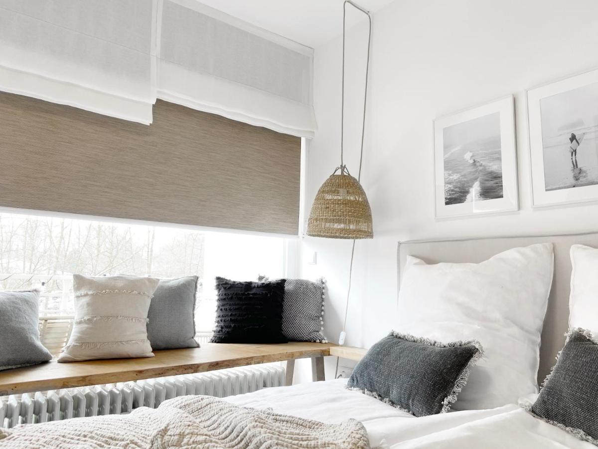 Seaside Rooms - Zentrales Design-Apartment Mit Balkon & Parkplatz - 2 Minuten Zum Strand Тимендорфер Странд Екстериор снимка