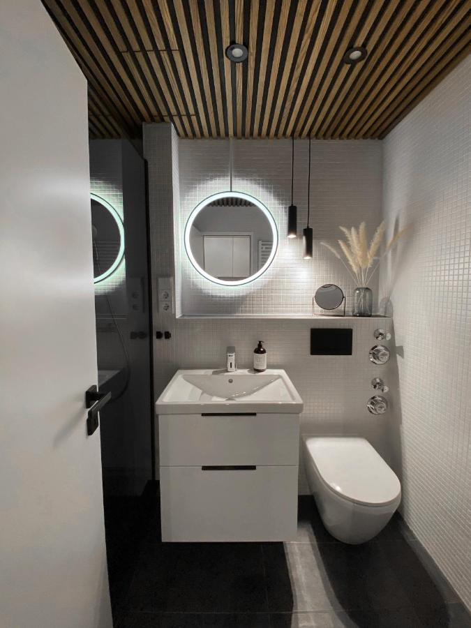 Seaside Rooms - Zentrales Design-Apartment Mit Balkon & Parkplatz - 2 Minuten Zum Strand Тимендорфер Странд Екстериор снимка
